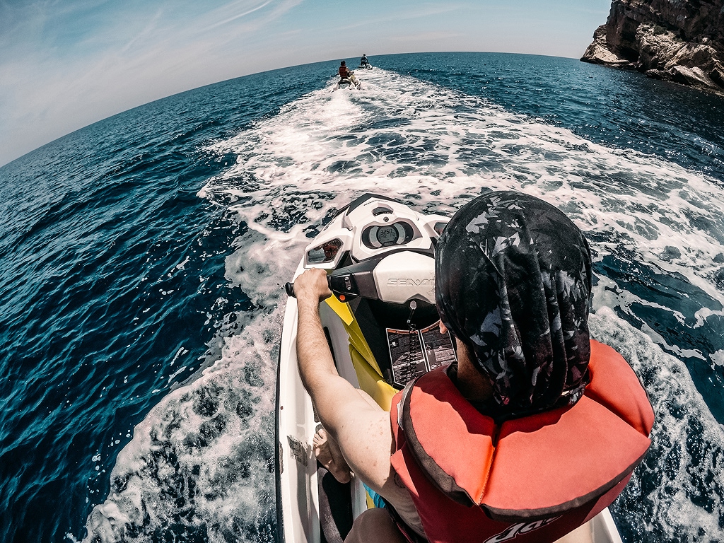 Motos de agua: Adrenalina en el Mediterráneo 