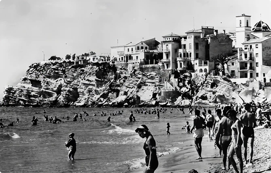 Historia Turística de Benidorm: Un Viaje en el Tiempo