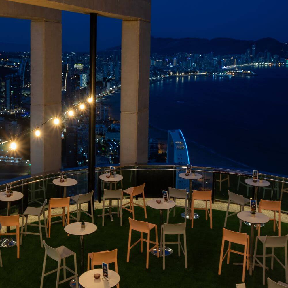 The Sky Bar – Gran Hotel Bali