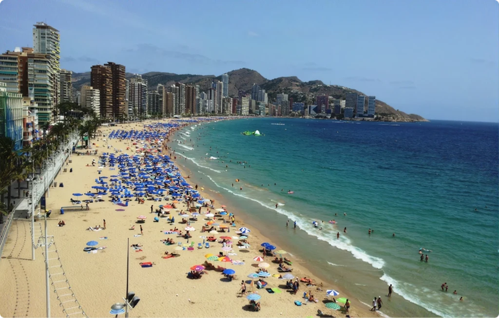 Camino hacia la Playa de Levante