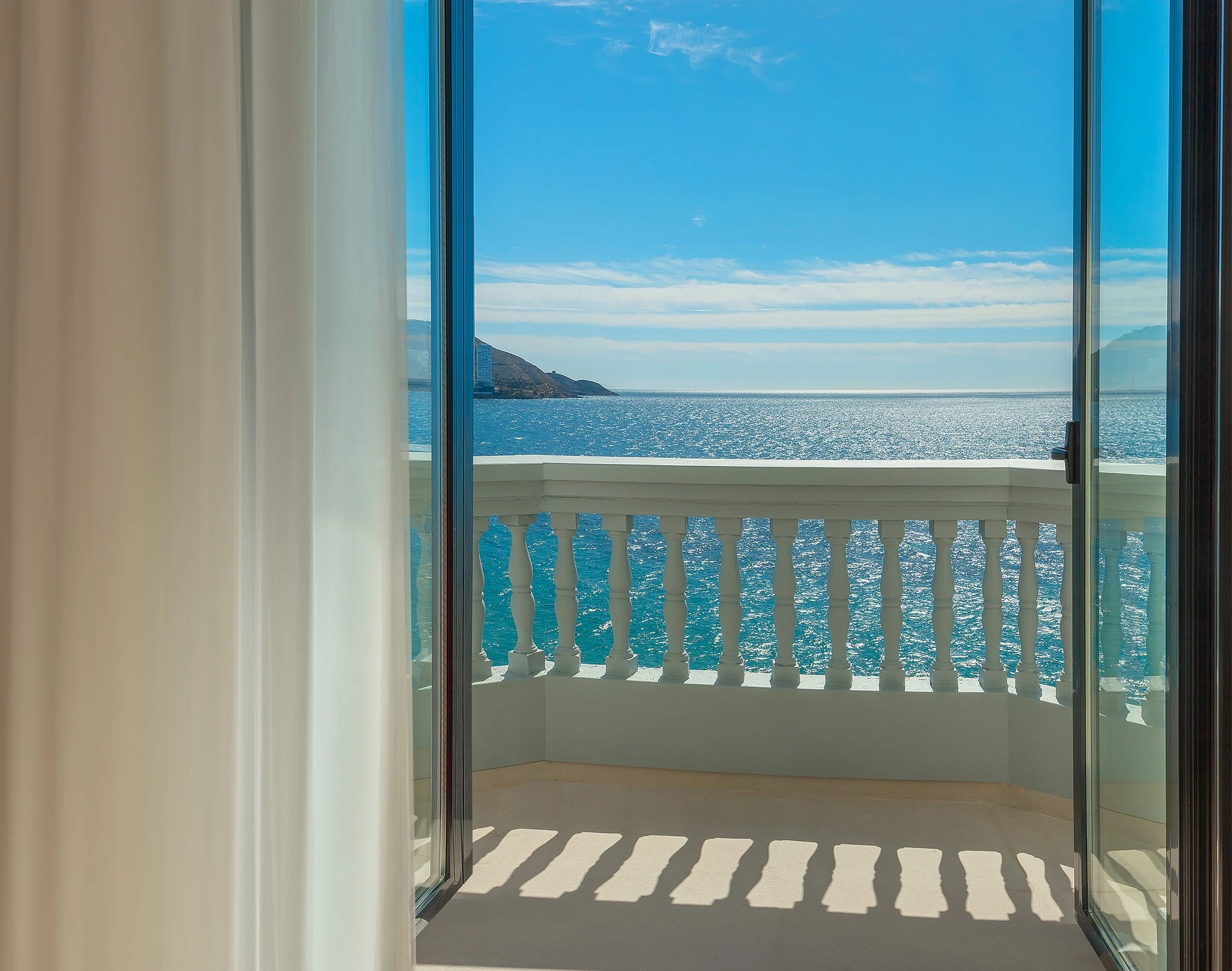 Descansa con vistas al Mediterráneo